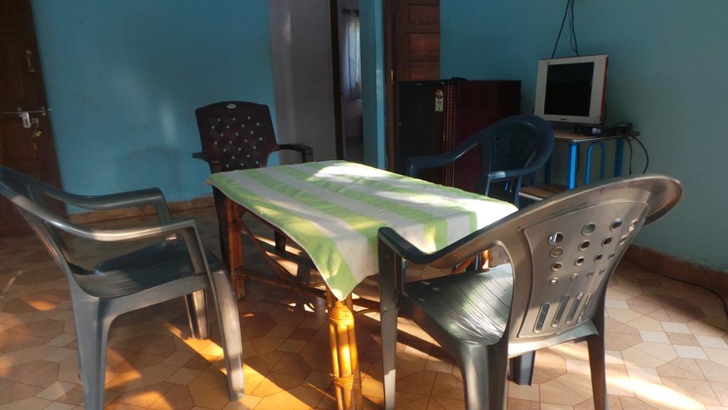 J.S Holiday Guest House Calangute Dış mekan fotoğraf